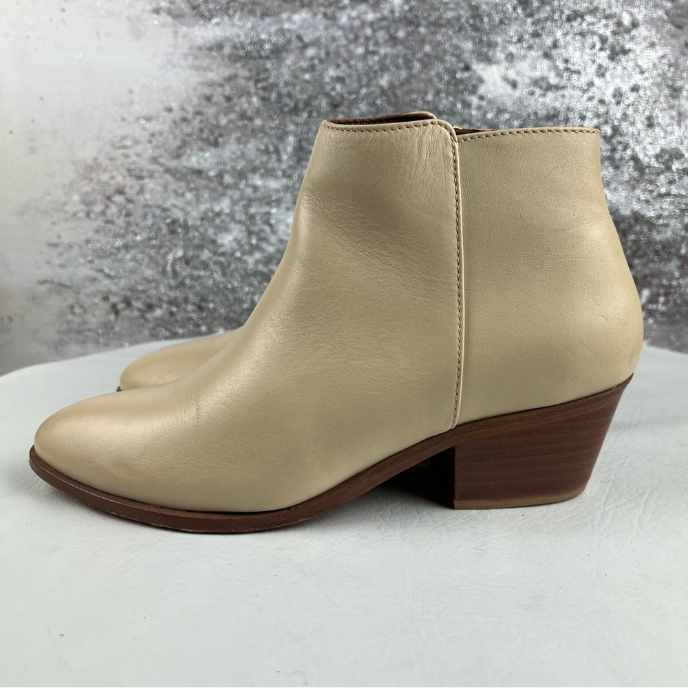 540baa  Thursday Everyday Downtown Elegant Cream Ankle Boots 9
